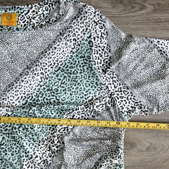 NEW Ruby Rd Leopard Print Women's Top Jeweled Neckline 3/4 Sleeve - Picture 5 of 9